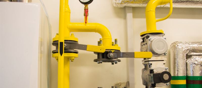 Industrial gas pipework with isolation valves and a pressure gauge in Birmingham | Gas Main Installation Industrial gas pipework with isolation valves and a pressure gauge in Birmingham